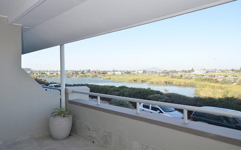 2 Bedroom Property for Sale in Dolphin Beach Western Cape